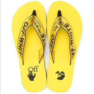 Off-White c/o Virgil Abloh